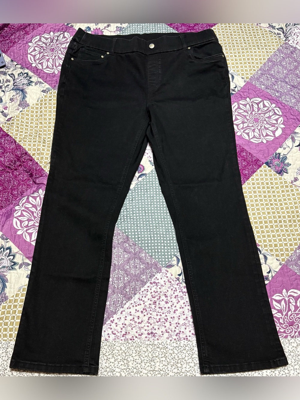 d&co. Signature Straight Leg Jeans in Black Size 18W